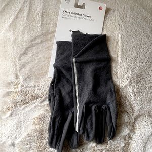 Lululemon Cross Chill Run Gloves